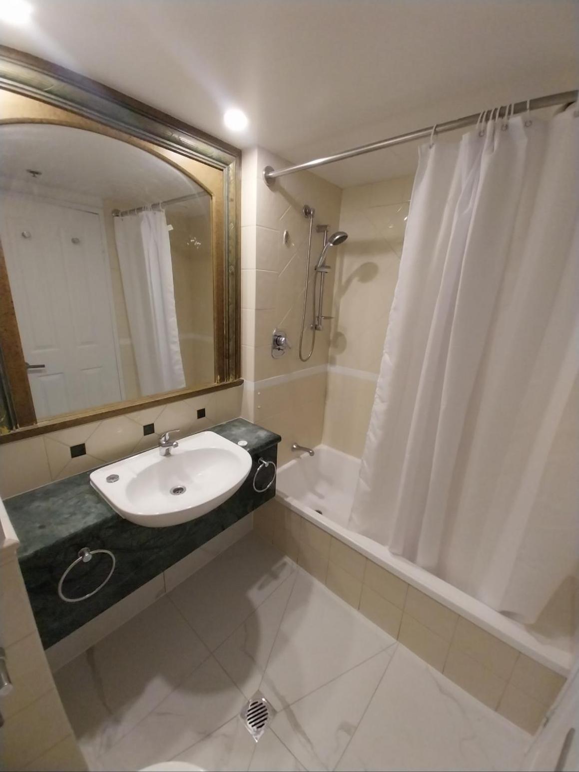 Mantra Legends Hotel Голд-Кост Экстерьер фото